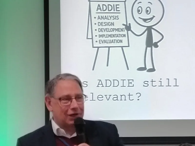Disertación del congreso sobre diseño instruccional